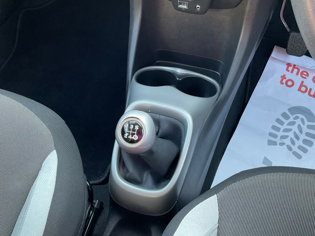 Toyota Aygo  White #16