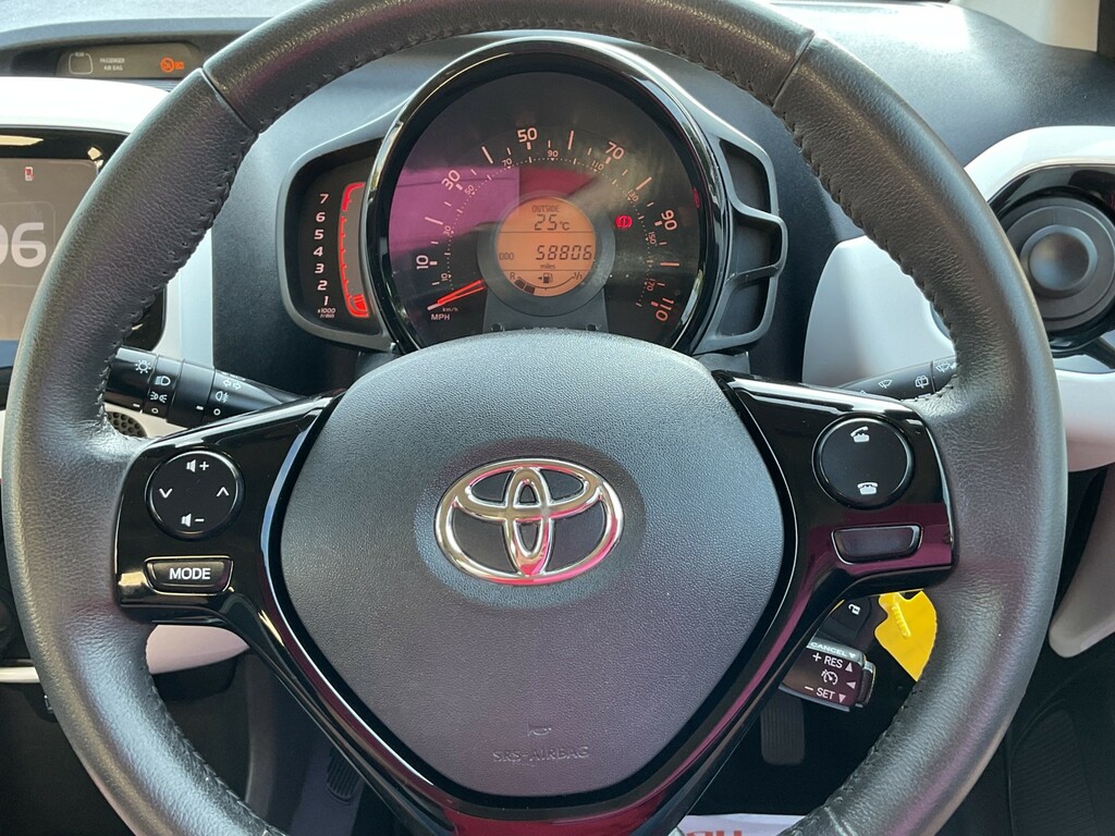 Toyota Aygo  White #8