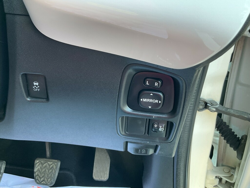 Toyota Aygo  White #15