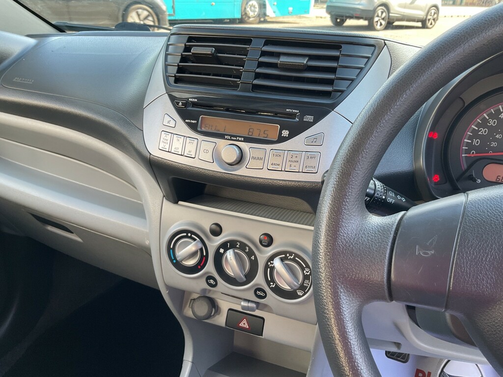 Nissan Pixo 1.0 Visia Euro 5  #9