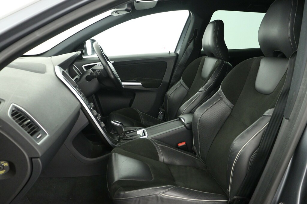 Volvo XC60 Xc60 D5 220 R Design Lux Nav Awd Geartronic Grey #11