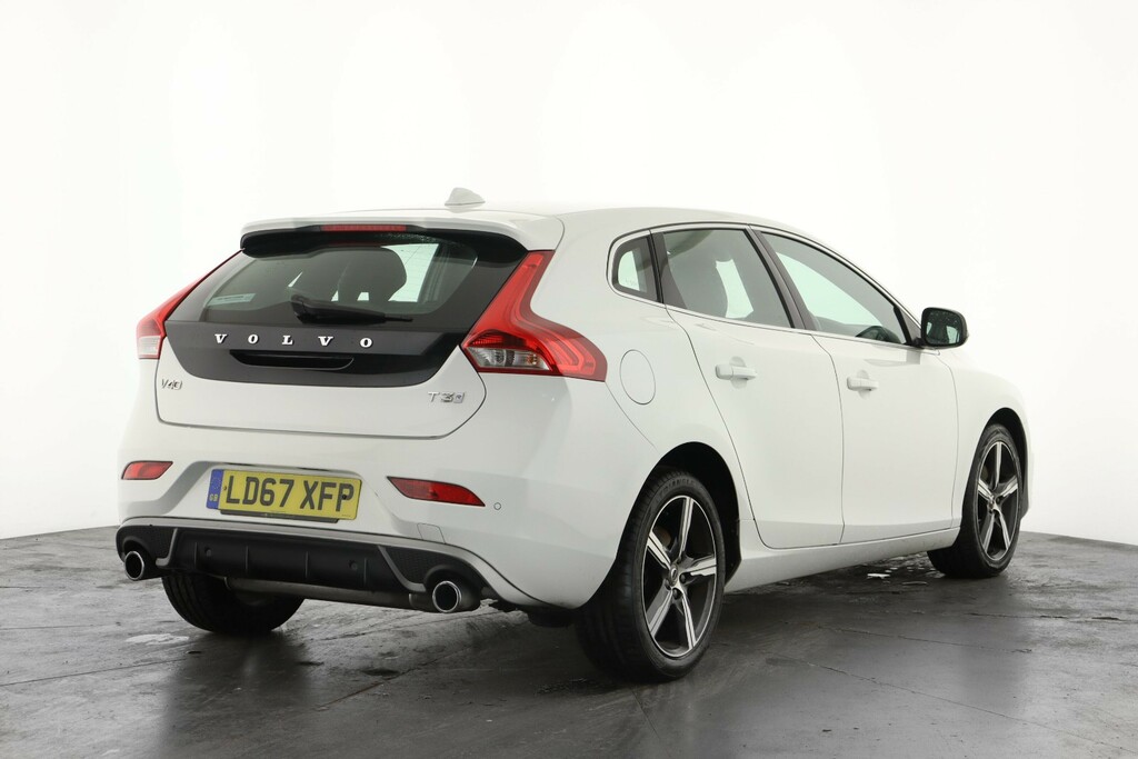 Volvo V40 T3 152 R Design Nav Plus LD67XFP Black #3