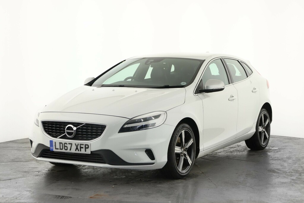 Volvo V40 T3 152 R Design Nav Plus LD67XFP Black #6