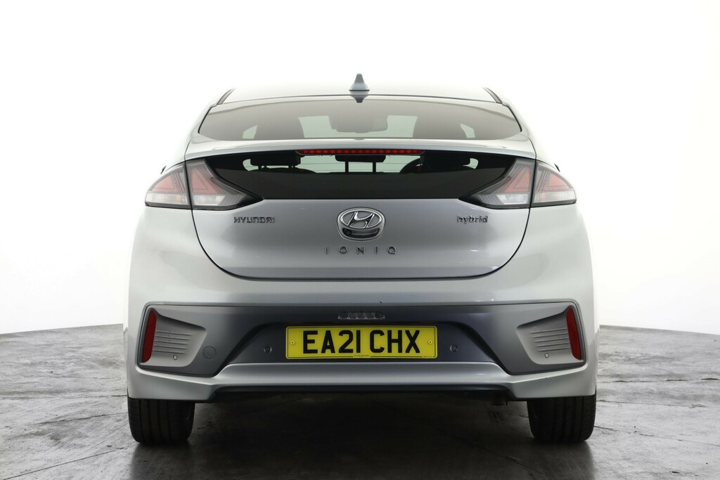 Hyundai Ioniq 1.6 Gdi Hybrid Premium Se Dct EA21CHX Silver #2
