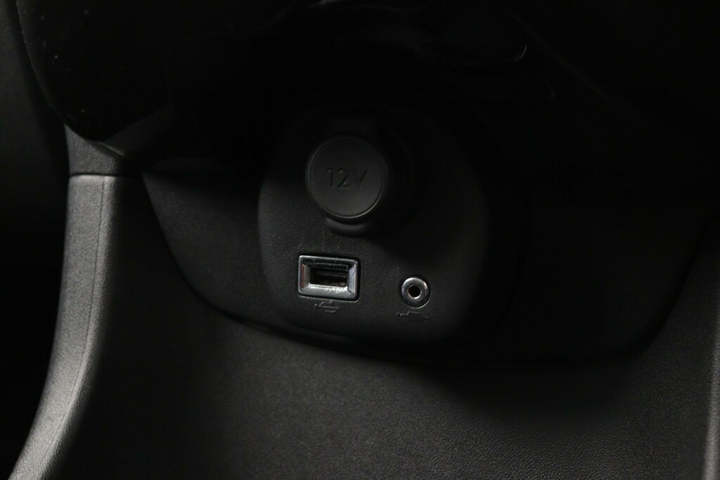 Peugeot 108 Peugeot 1.0 Allure 5Spd 72Ps Black #20