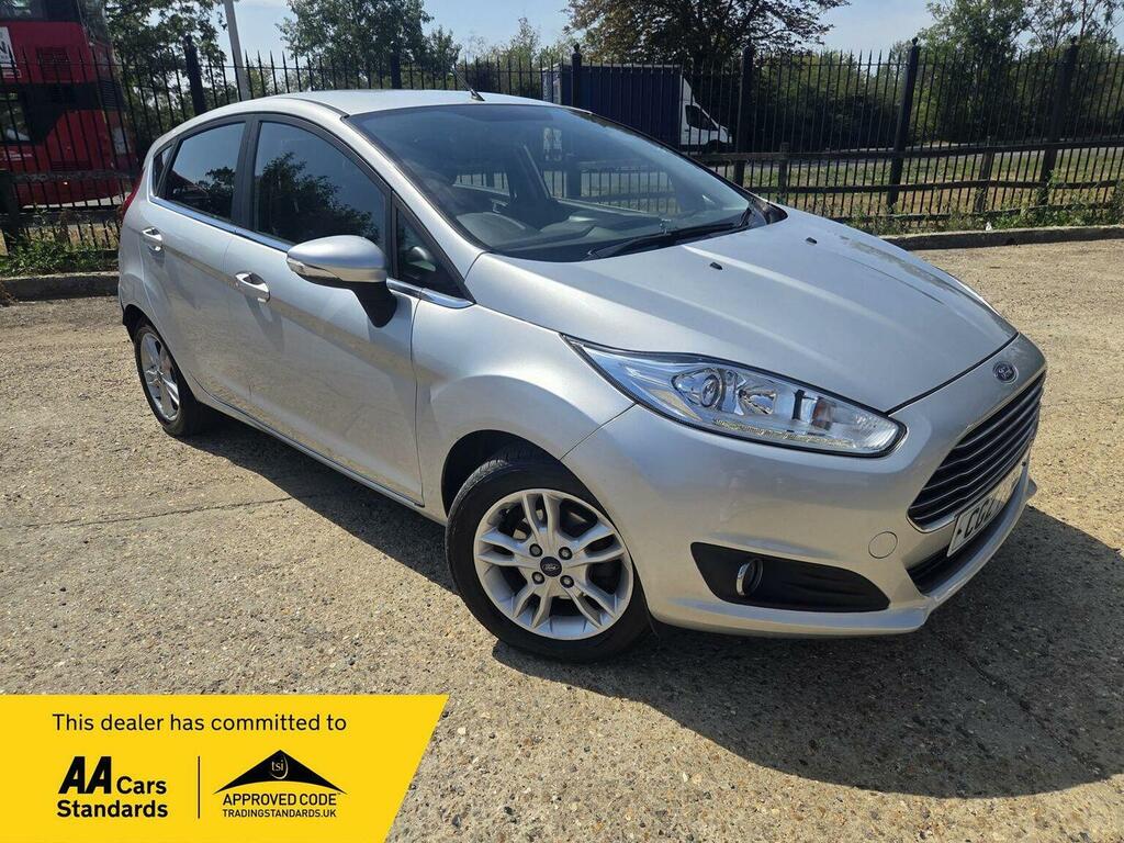 Ford Fiesta 1.25 Zetec Euro 6 Silver