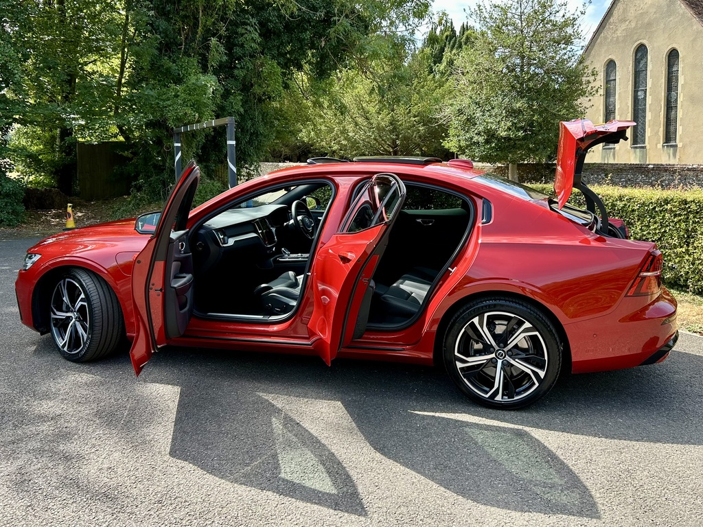 Volvo S60 S60 R-design T8 Recharge Awd A White #10