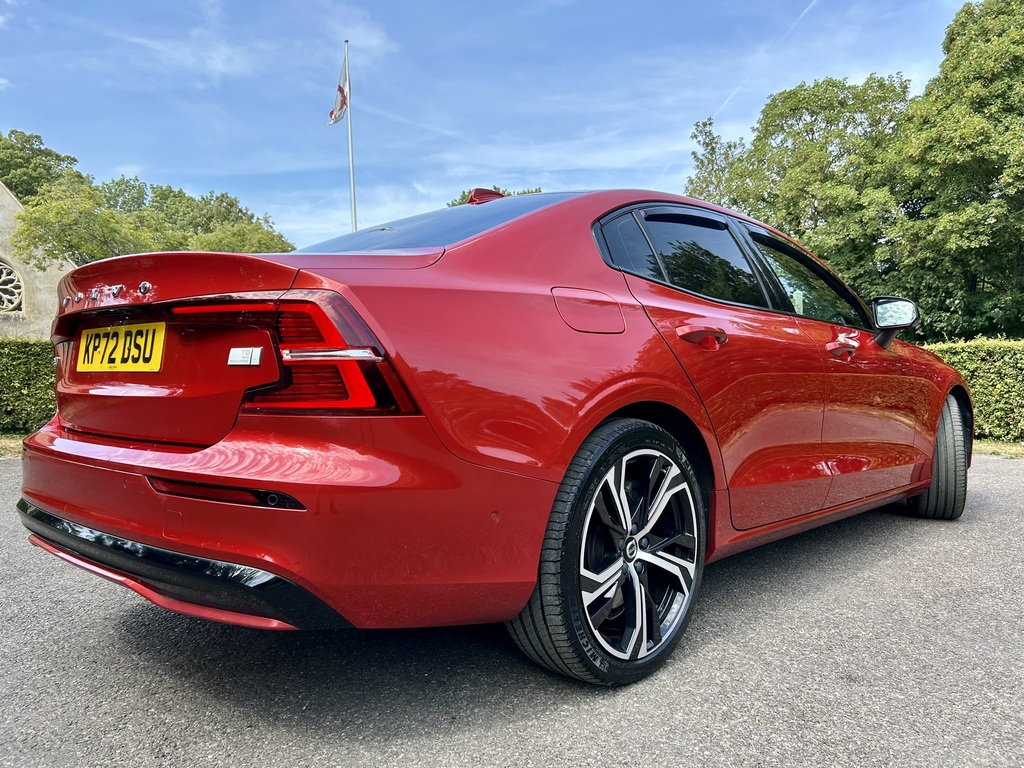 Volvo S60 S60 R-design T8 Recharge Awd A White #18