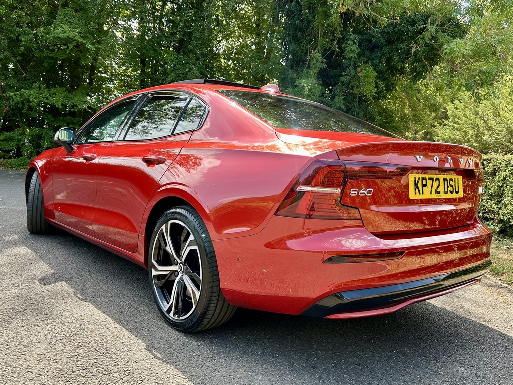 Volvo S60 S60 R-design T8 Recharge Awd A White #7