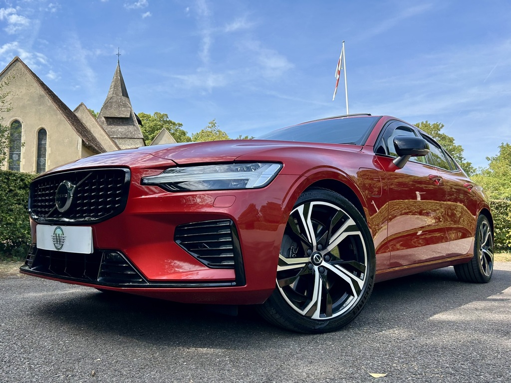 Volvo S60 2.0H T8 Recharge 18.8Kwh Ultimate Saloon Petro #2