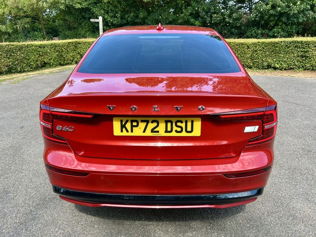 Volvo S60 S60 R-design T8 Recharge Awd A White #20