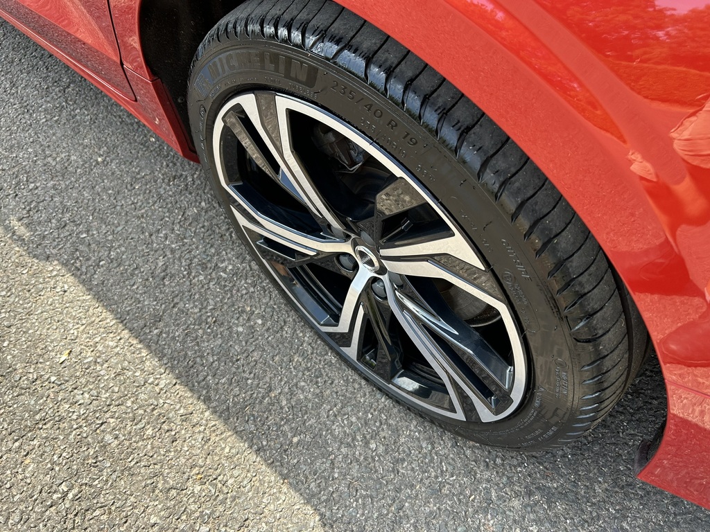 Volvo S60 S60 R-design T8 Recharge Awd A White #11
