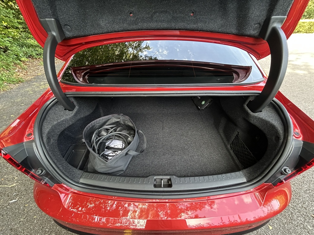 Volvo S60 S60 R-design T8 Recharge Awd A White #33