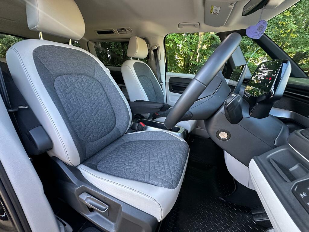 Volkswagen ID.Buzz 210Kw Life Pro 86Kwh Lwb 7 Seat Silver #24