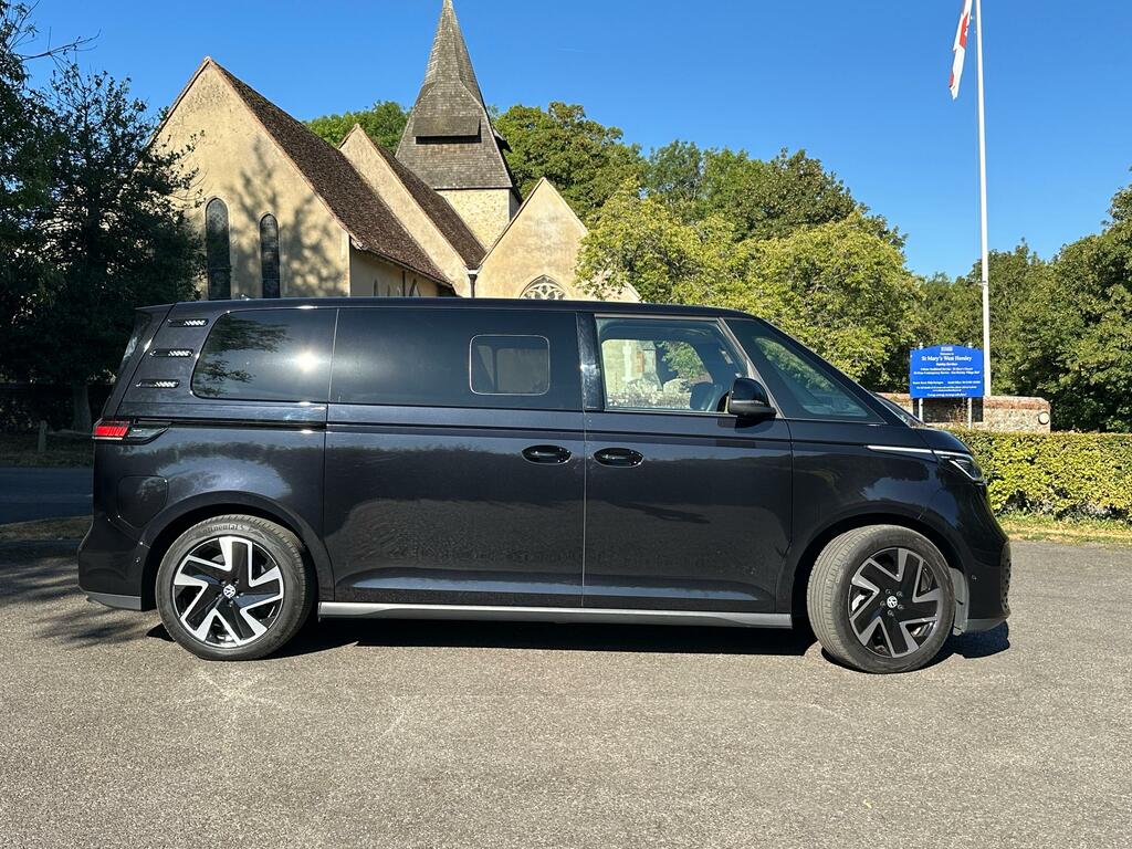 Volkswagen ID.Buzz 210Kw Life Pro 86Kwh Lwb 7 Seat Silver #8