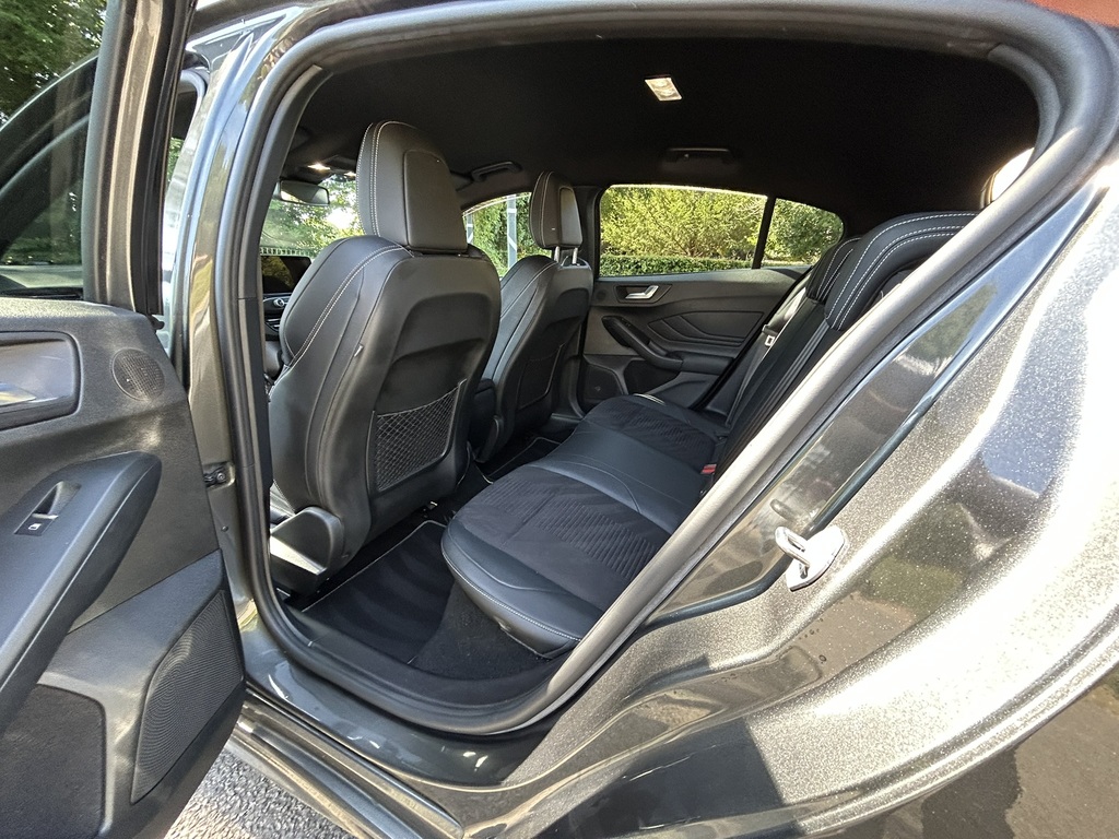 Ford Focus 1.5 Ecoblue Zetec Estate Euro 6 Red #13