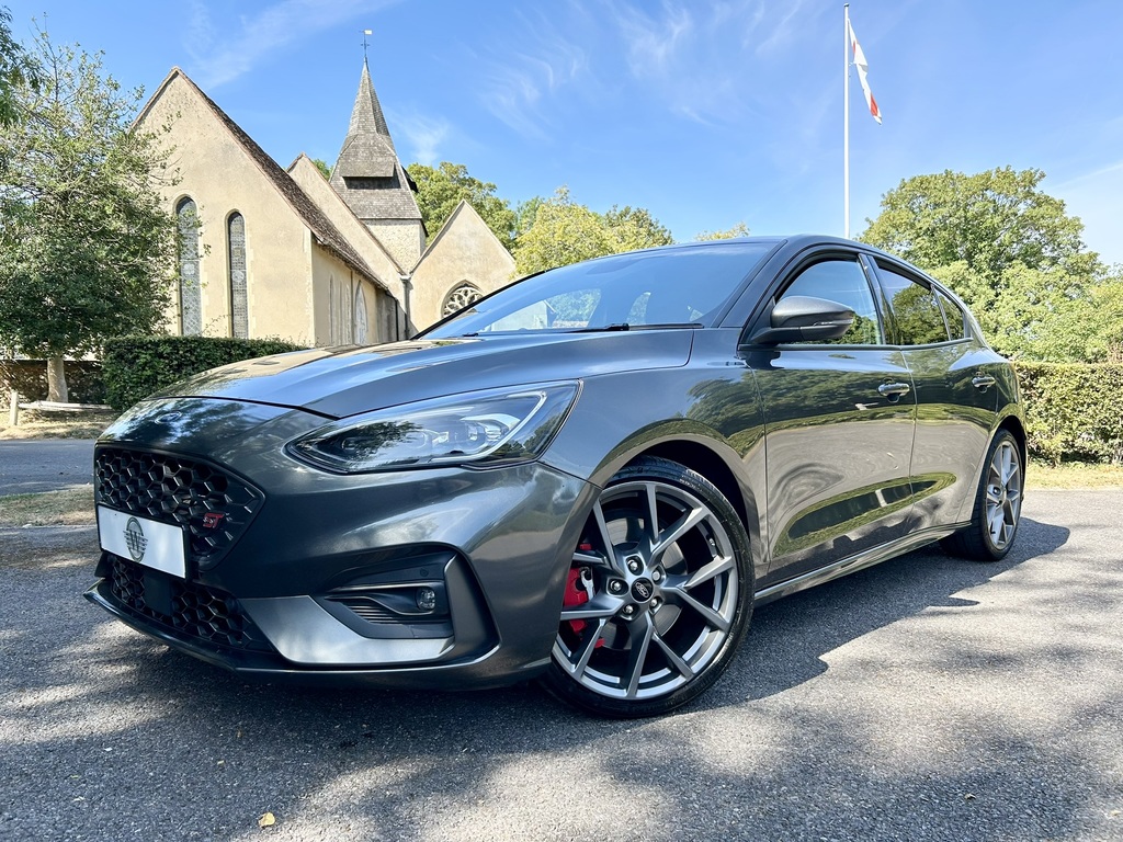 Ford Focus 2.3T Ecoboost St Hatchback Euro