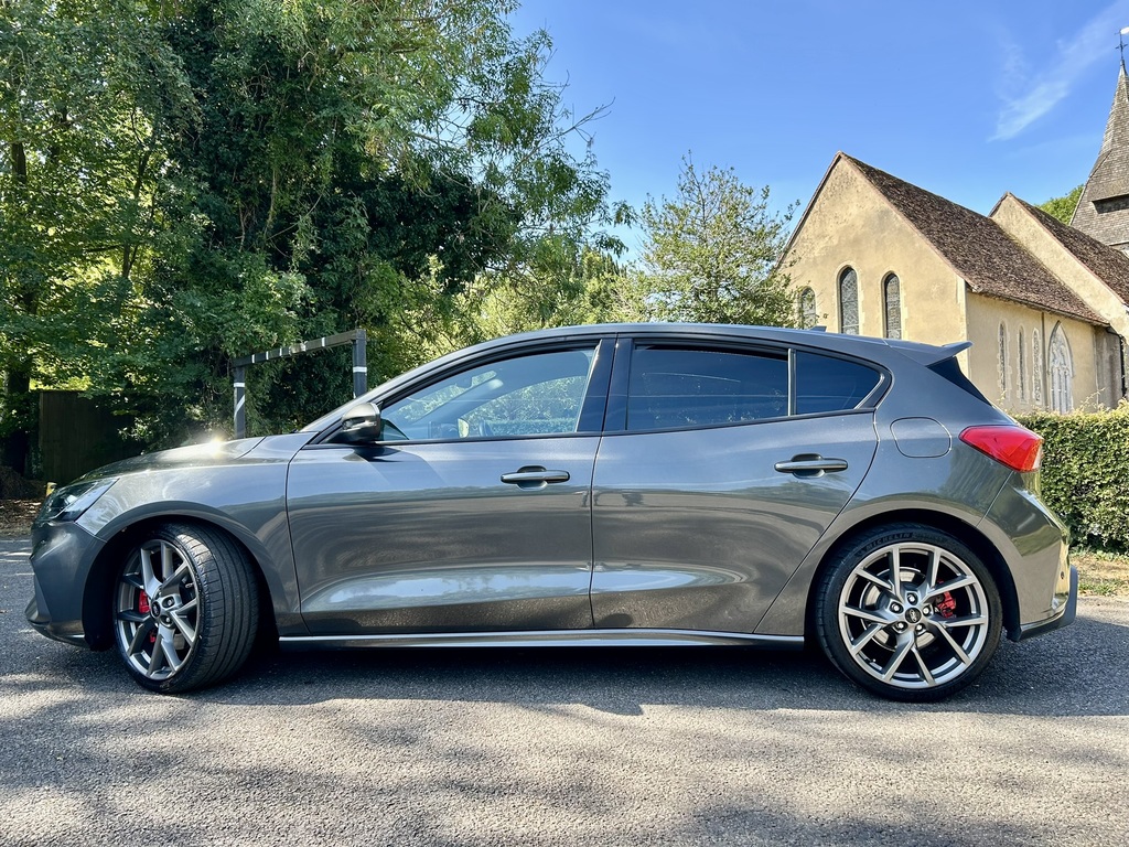 Ford Focus 2.3T Ecoboost St Hatchback Euro #2
