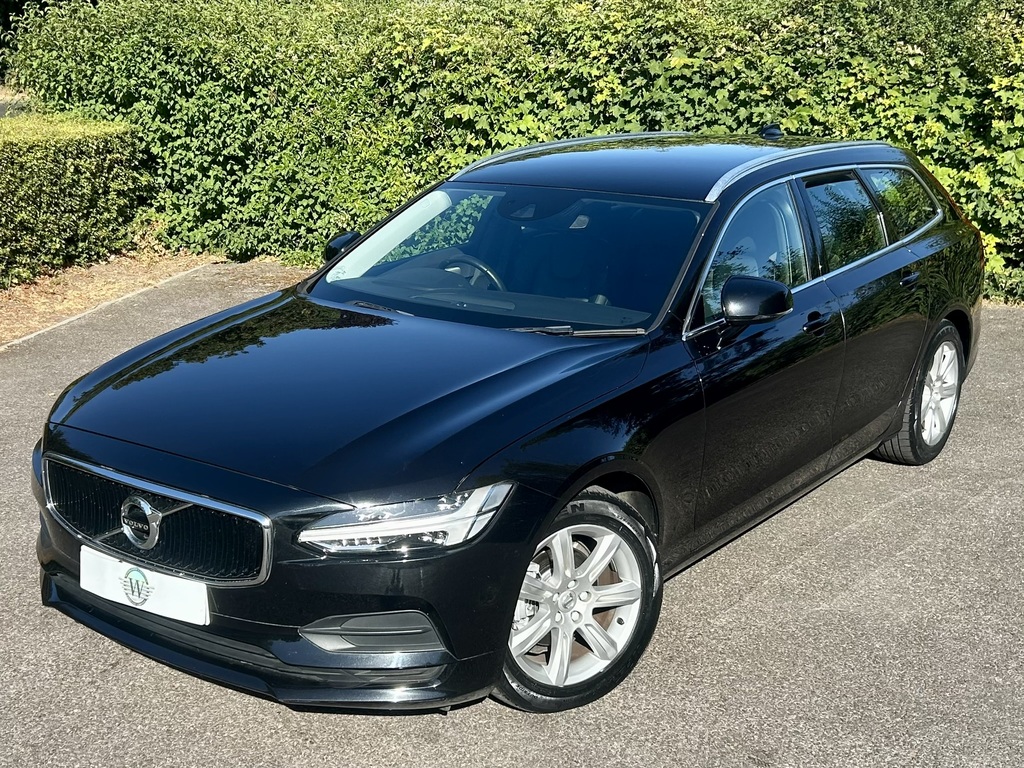 Volvo V90 2.0 D4 Momentum Estate Euro 6 S S Black #5