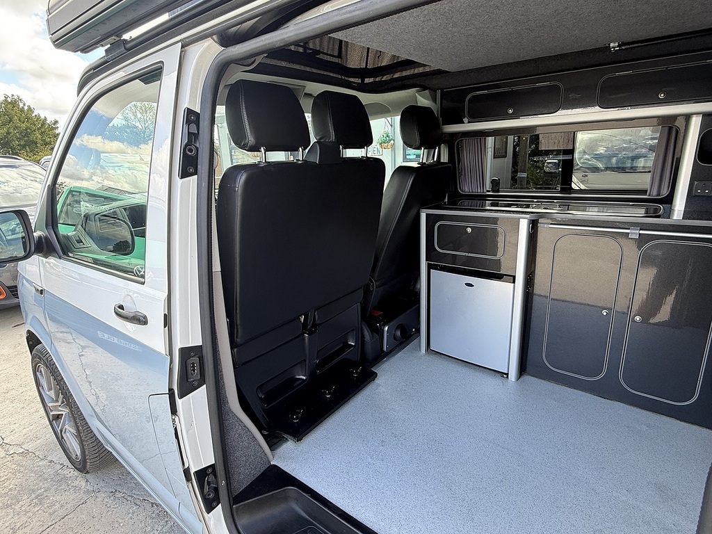 Volkswagen Transporter Tdi T28 Bluemotion Tech Startline White #6