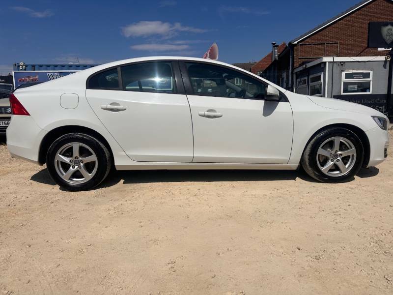 Volvo S60 2.0 D4 R-design Lux Nav Euro 6 Ss Red #7