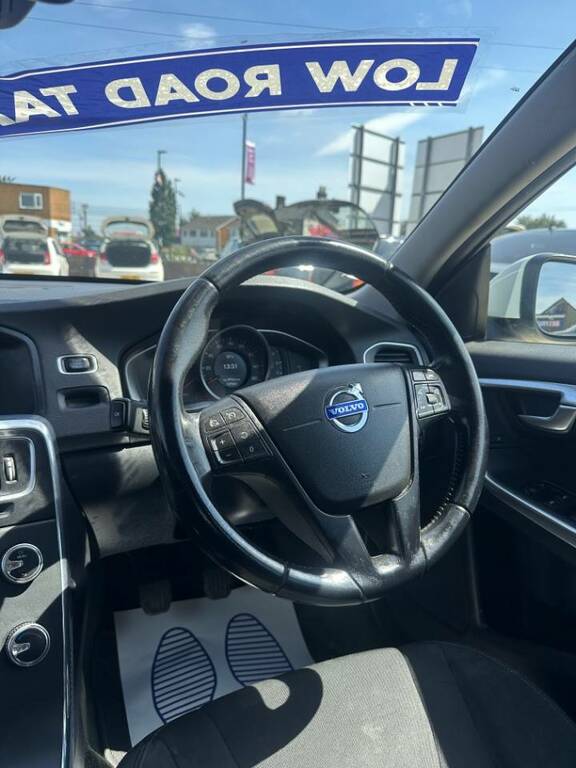 Volvo S60 2.0 D4 R-design Lux Nav Euro 6 Ss Red #16
