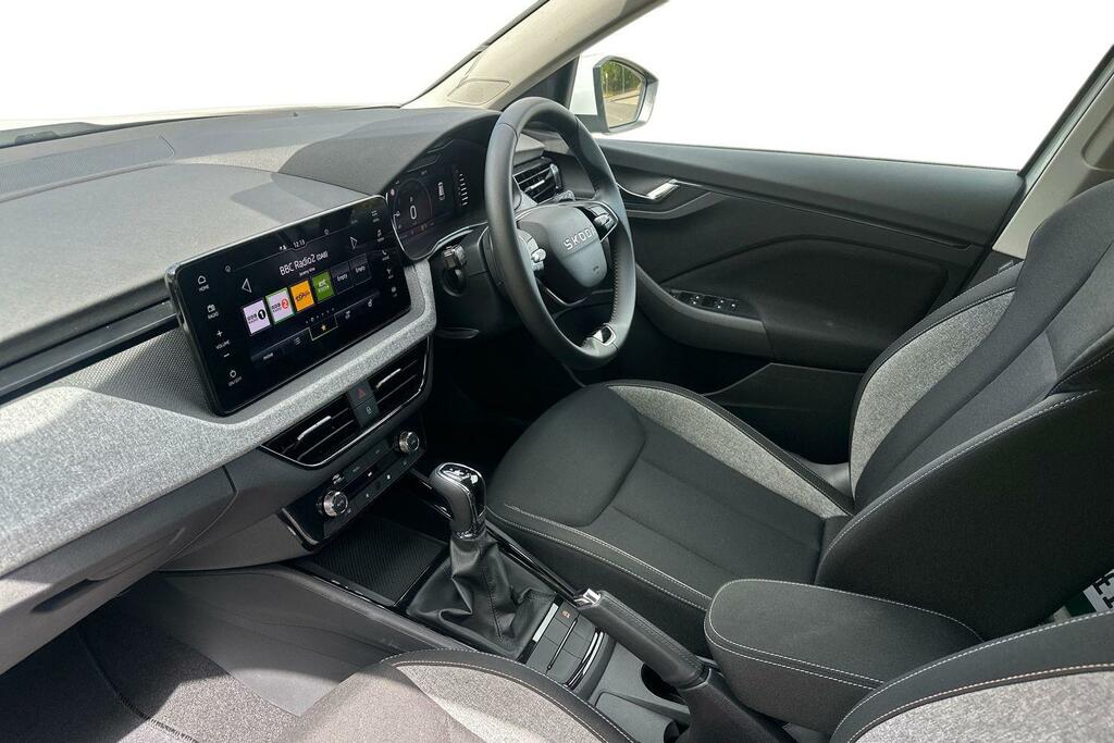 Skoda Kamiq 1.0 Tsi Se Edition Dsg GF75ZDC White #2