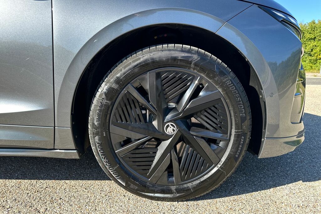 Skoda ENYAQ 250Kw Vrs 84Kwh 4X4 KM75PXU Grey #5