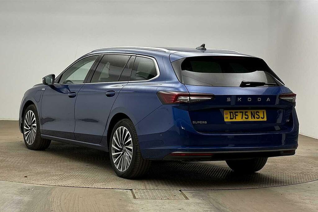 Skoda Superb 1.5 Tsi Iv 25.7Kwh Laurin Klement Estate Pet Blue #3