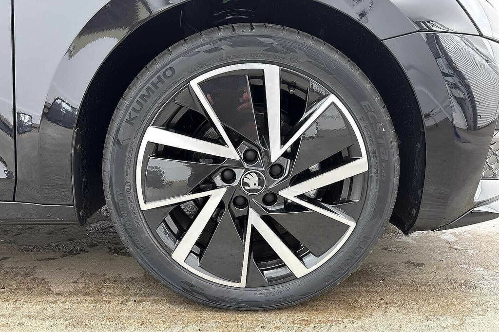 Skoda Octavia 1.5 Tsi 150 E-tec Sportline Dsg Black #5