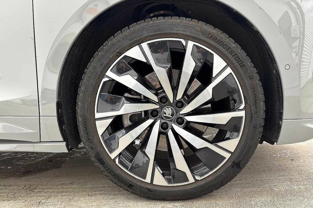 Skoda ENYAQ 210Kw 85X Sportline 82Kwh 4X4 Grey #5