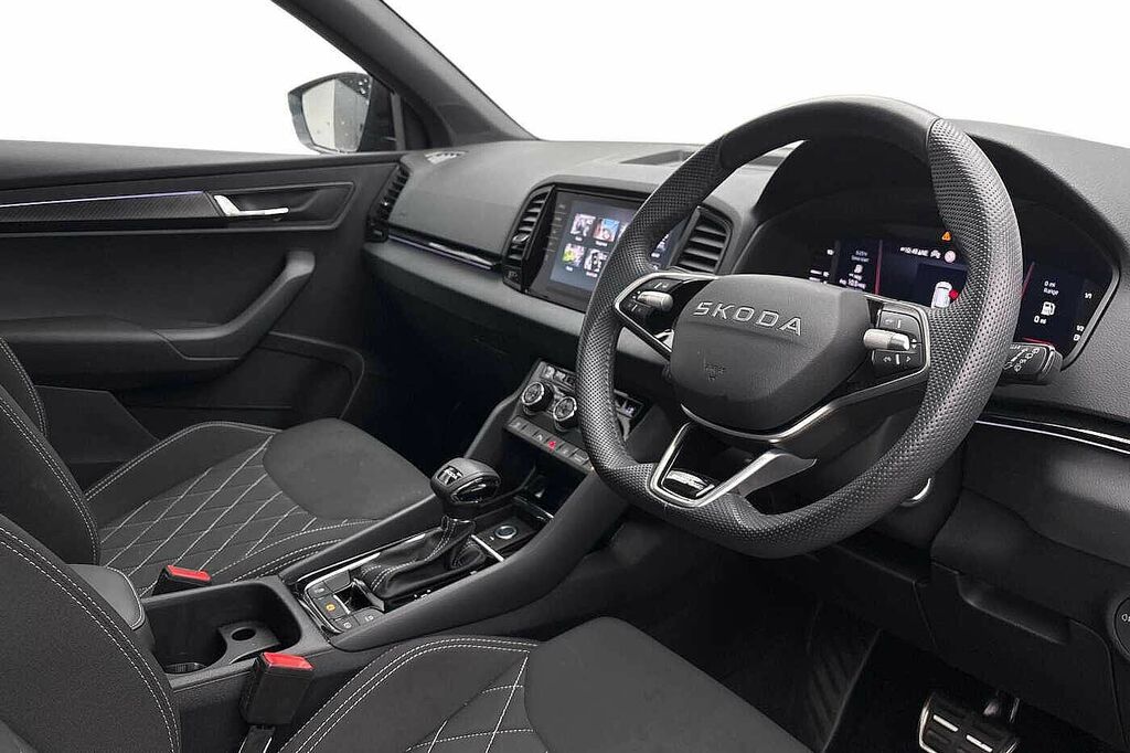 Skoda Karoq 1.5 Tsi Act Sportline Edition Suv Dsg E Black #6