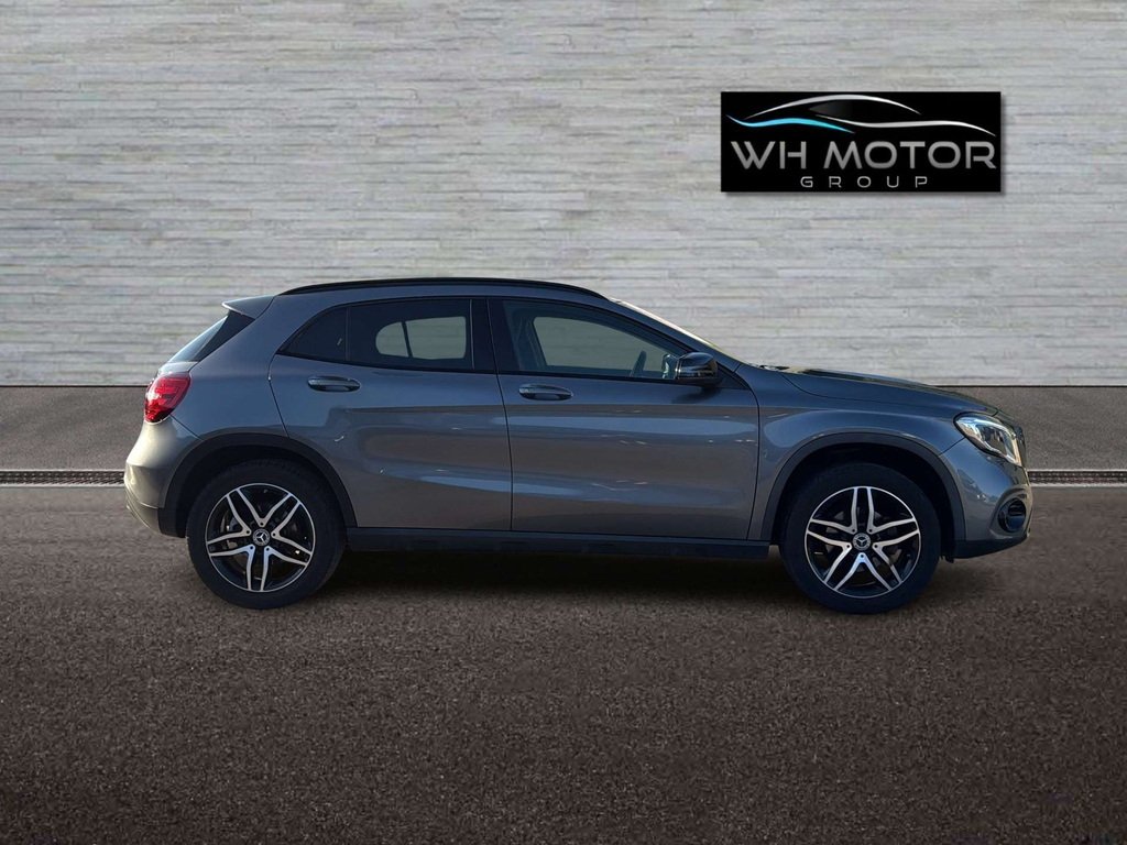 Mercedes-Benz GLA Class Urban Edition #4