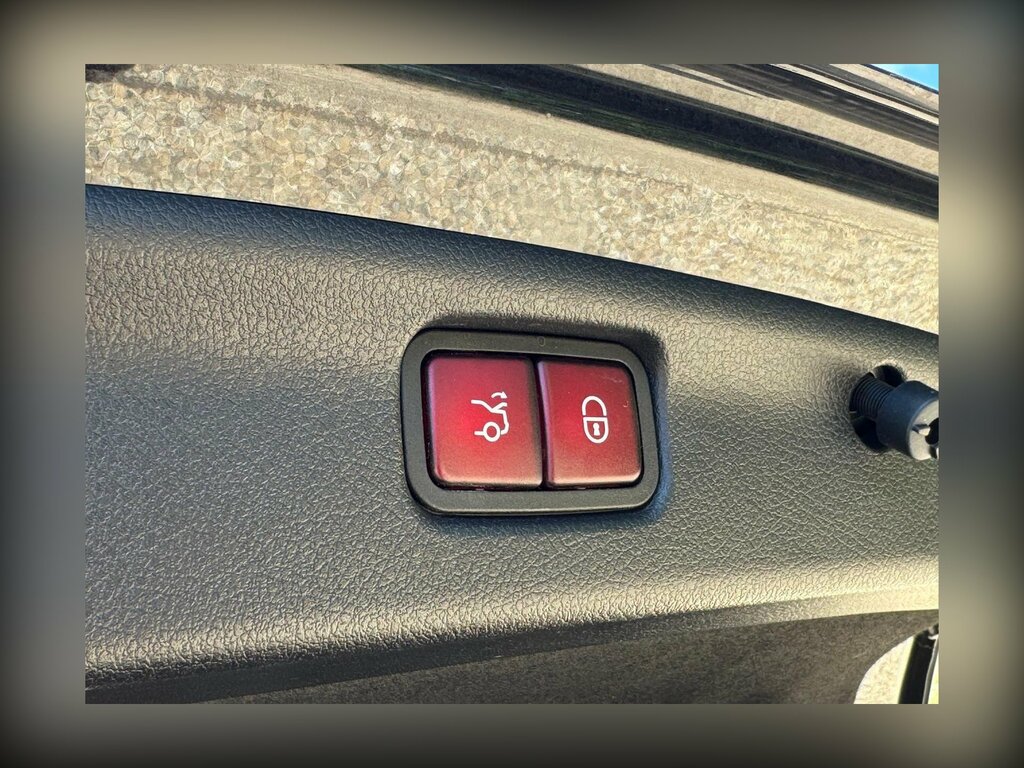 Mercedes-Benz C Class C200 Amg Line 9G-tronic Blue #35