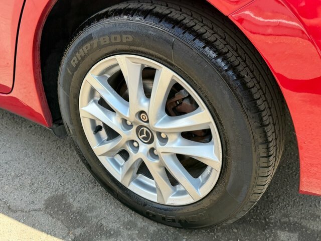 Mazda 3 2.0 Se One Owner - 35 Road Tax Red #54