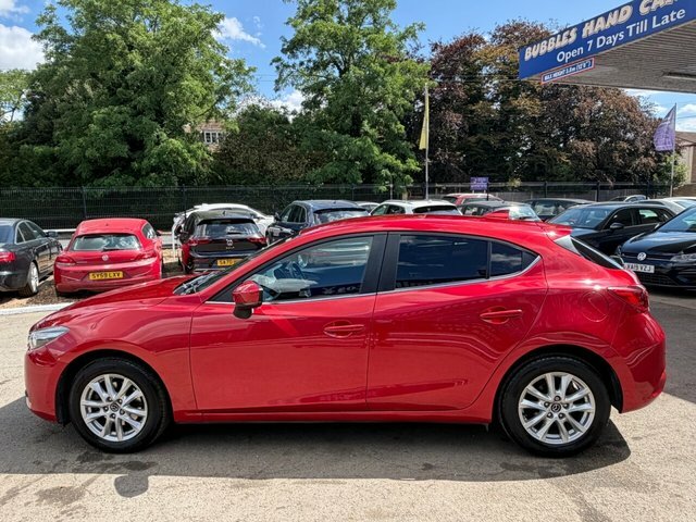 Mazda 3 2.0 Se One Owner - 35 Road Tax Red #8