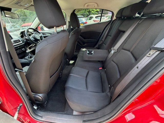 Mazda 3 2.0 Se One Owner - 35 Road Tax Red #22