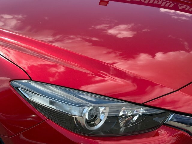 Mazda 3 2.0 Se One Owner - 35 Road Tax Red #11