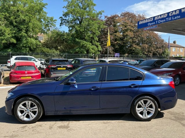 BMW 3 Series 320I Sport Saloon Blue #4