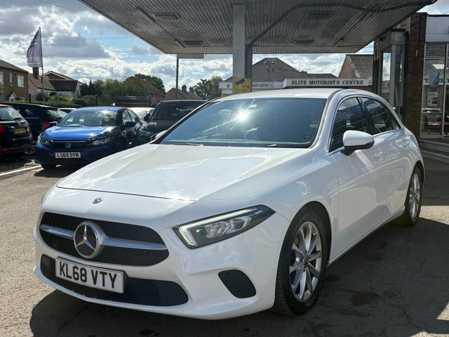 Mercedes-Benz A Class A180d Sport Hatchback KL68VTY White #3
