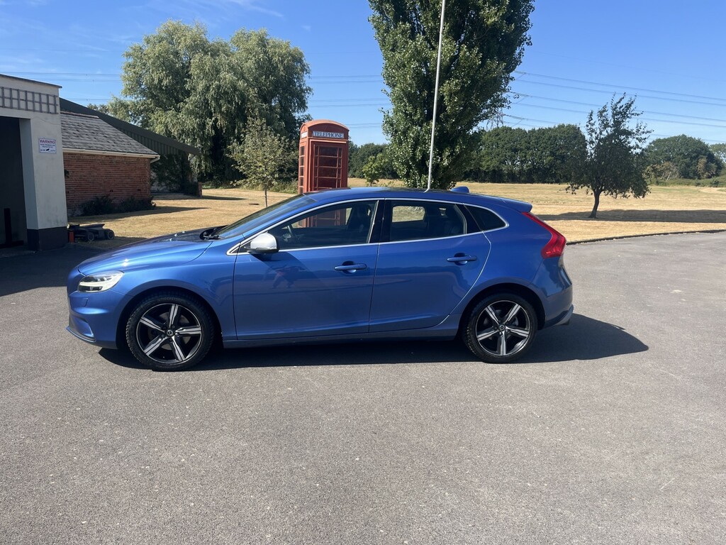 Volvo V40 2.0 R-design T2 Blue #2