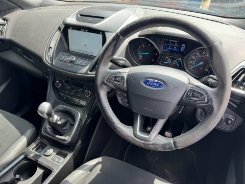 Ford Kuga 2.0 Tdci Ecoblue CX67YDV Red #2