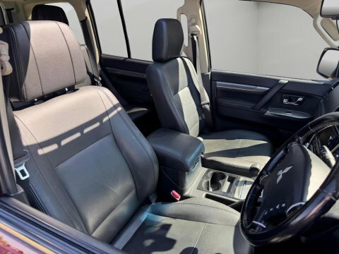 Mitsubishi Shogun Suv  #6