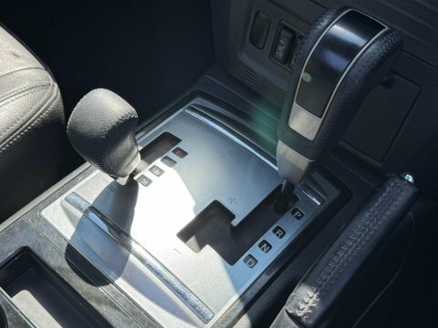Mitsubishi Shogun Suv  #15