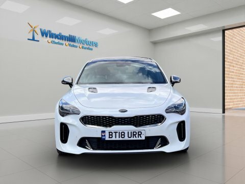 Kia Stinger 3.3 T-gdi V6 White #3