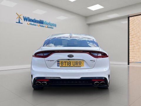 Kia Stinger 3.3 T-gdi V6 White #6