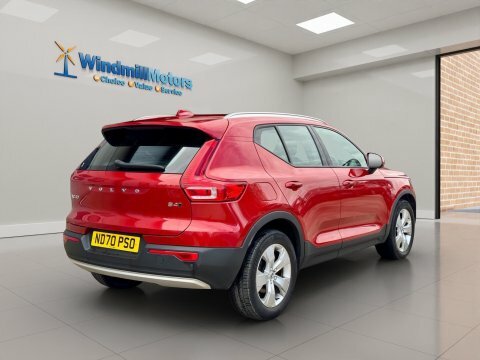 Volvo XC40 2.0 B4 Mhev ND70PSO Red #4