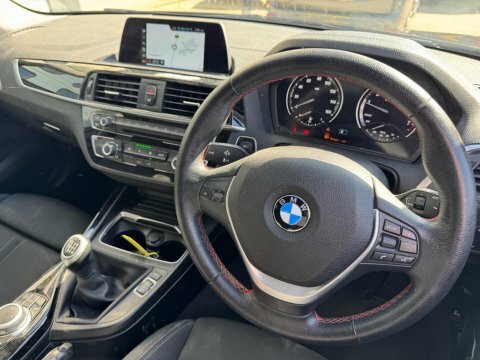 BMW 1 Series 1.5 118I Sport Black #2