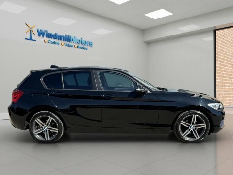 BMW 1 Series 1.5 118I Sport Black #3