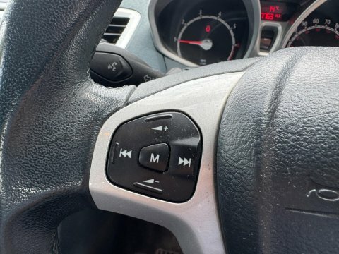 Ford Fiesta 2010 Ford Fiestanbsp1.4 Zetec L Silver #16